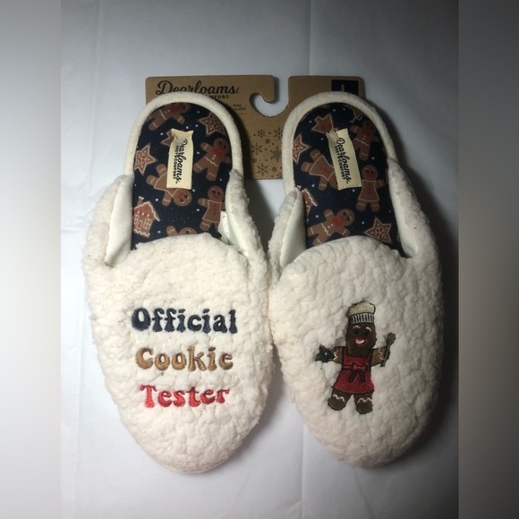 dearfoams Shoes - Official Cookie tester Dearfoams Cream Slippers with Gingerbread Design